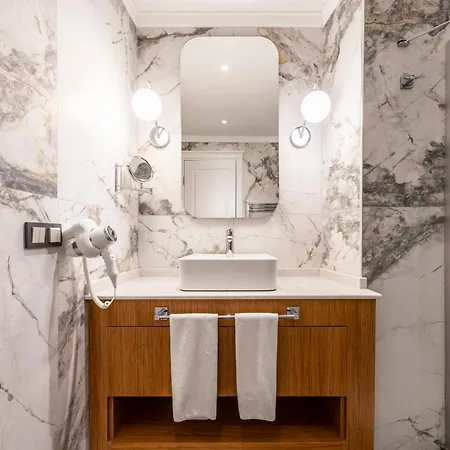 Sedef Pera Apartment