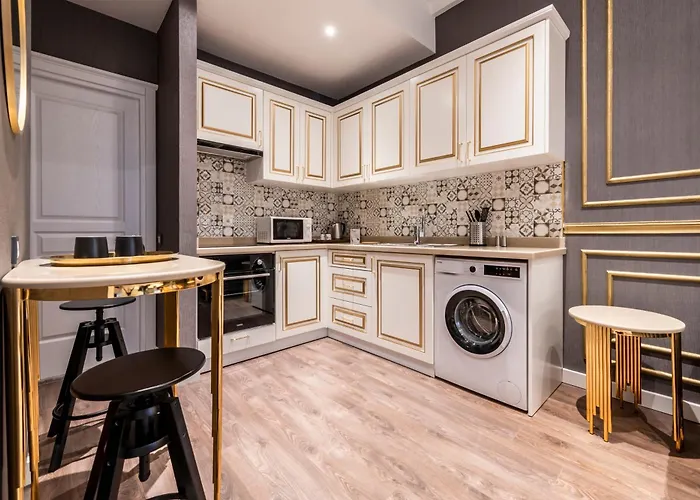 Sedef Pera * İstanbul